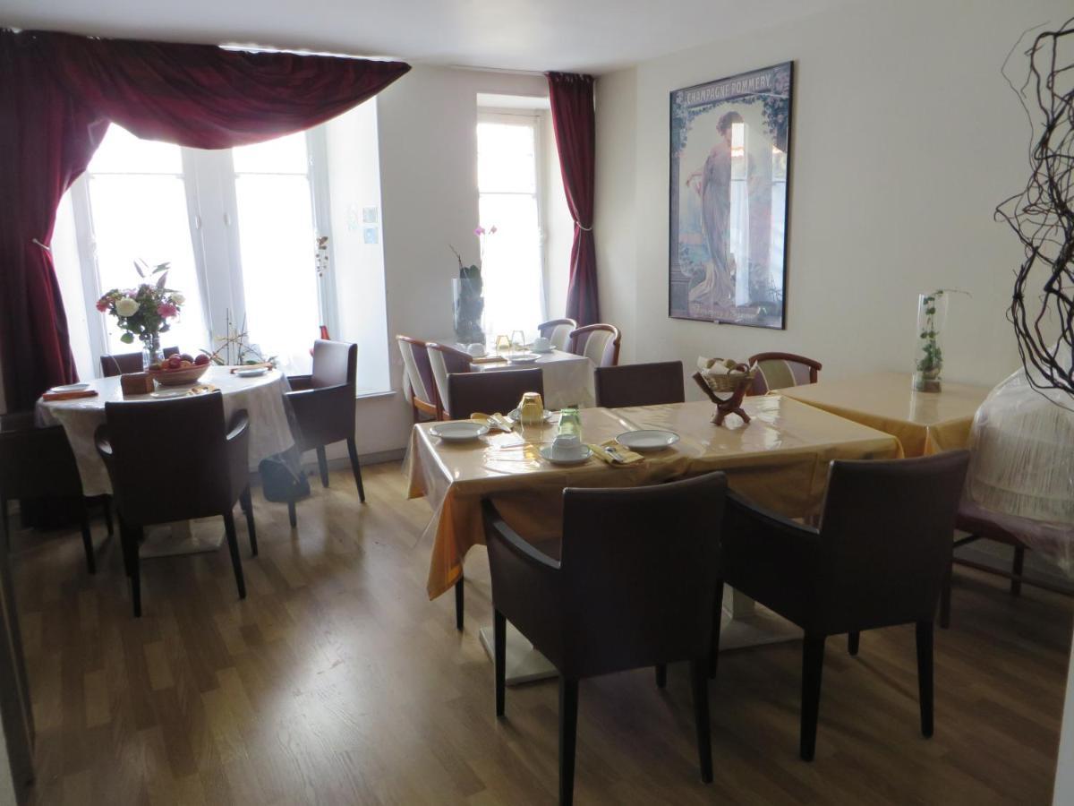 Hotel Régina Besançon Buitenkant foto